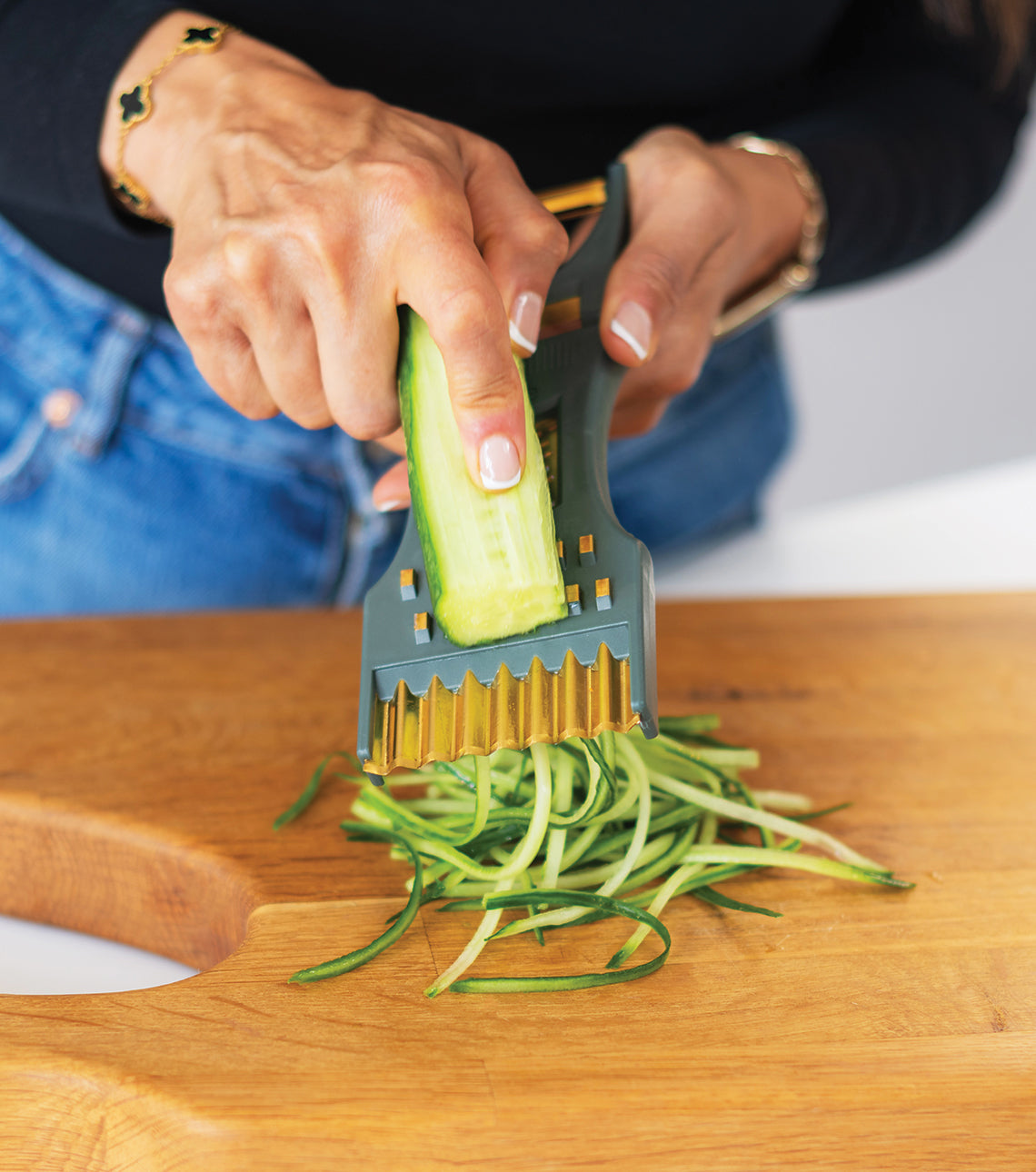 The 7 in one Multi Function Kitchen Tool